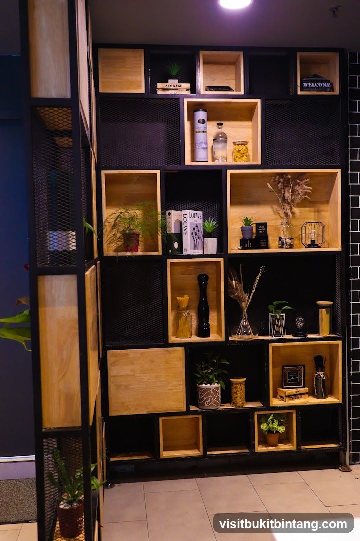 Display Shelving Unit