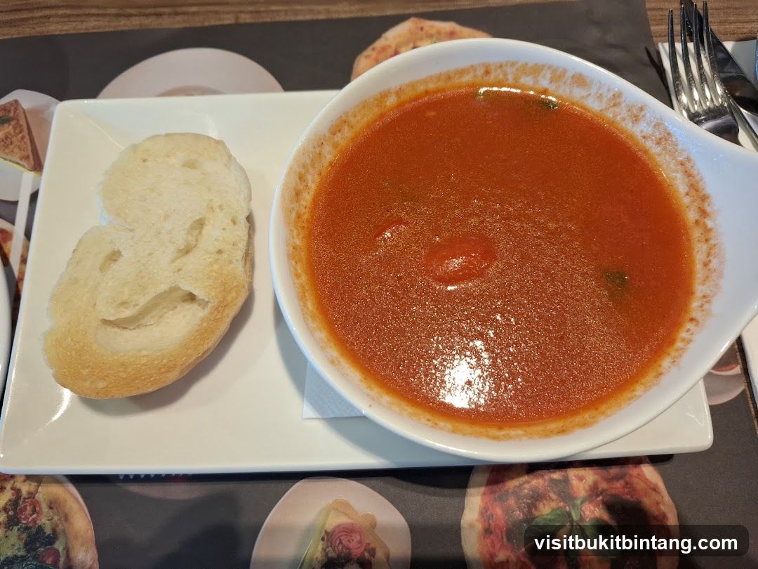 Tomato Soup with Bread