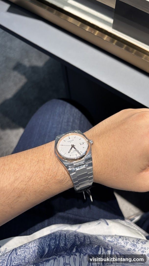 Sincere Fine Watches @ Fahrenheit 88