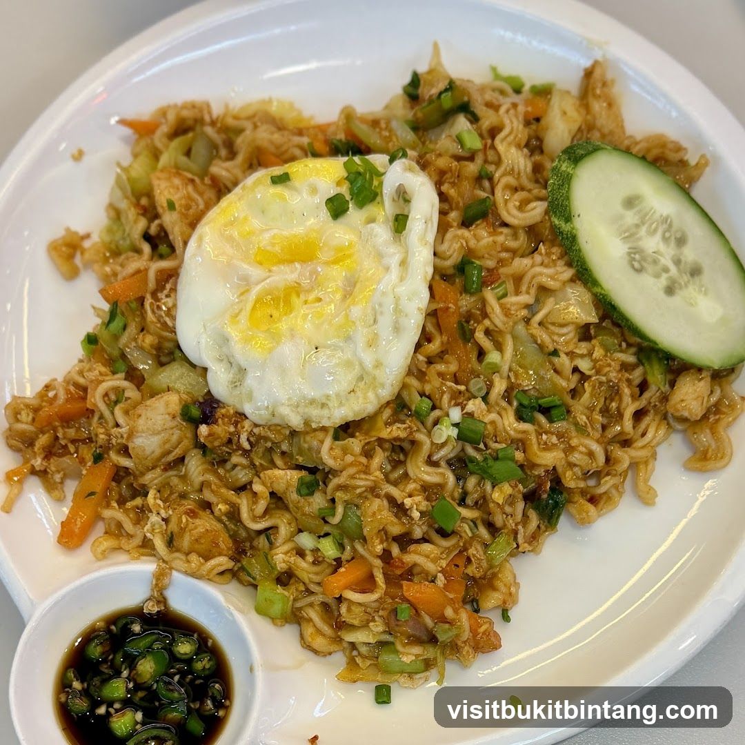 Fried Noodles with Egg