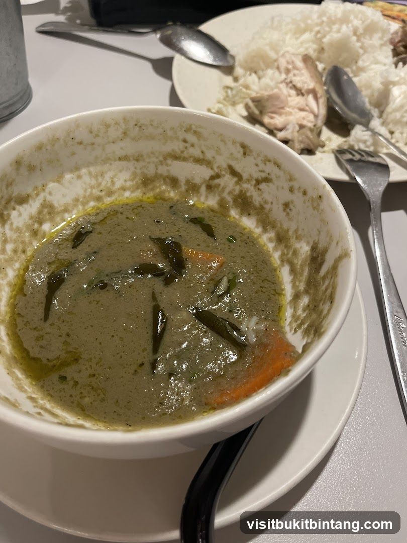 Green Curry with Chicken and Rice