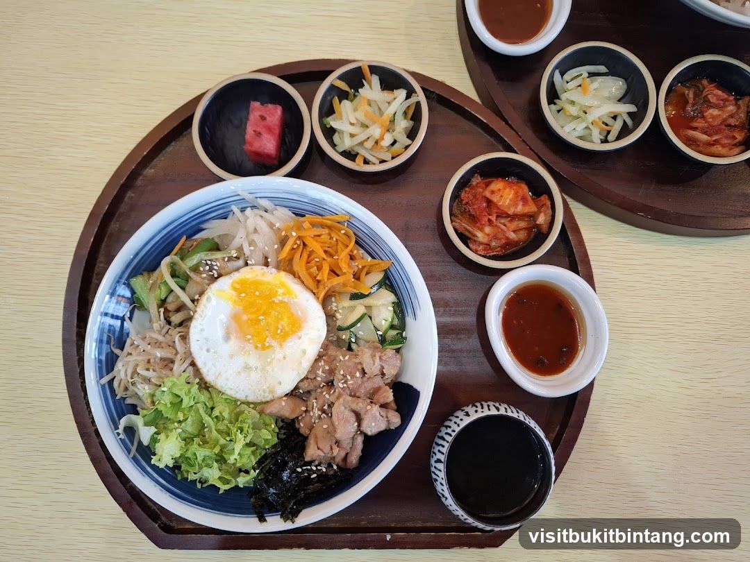 Bibimbap with Side Dishes