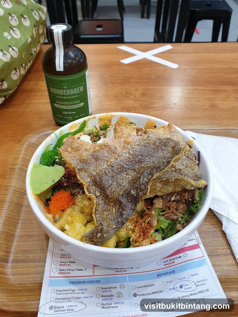 Poke Bowl with Kombucha