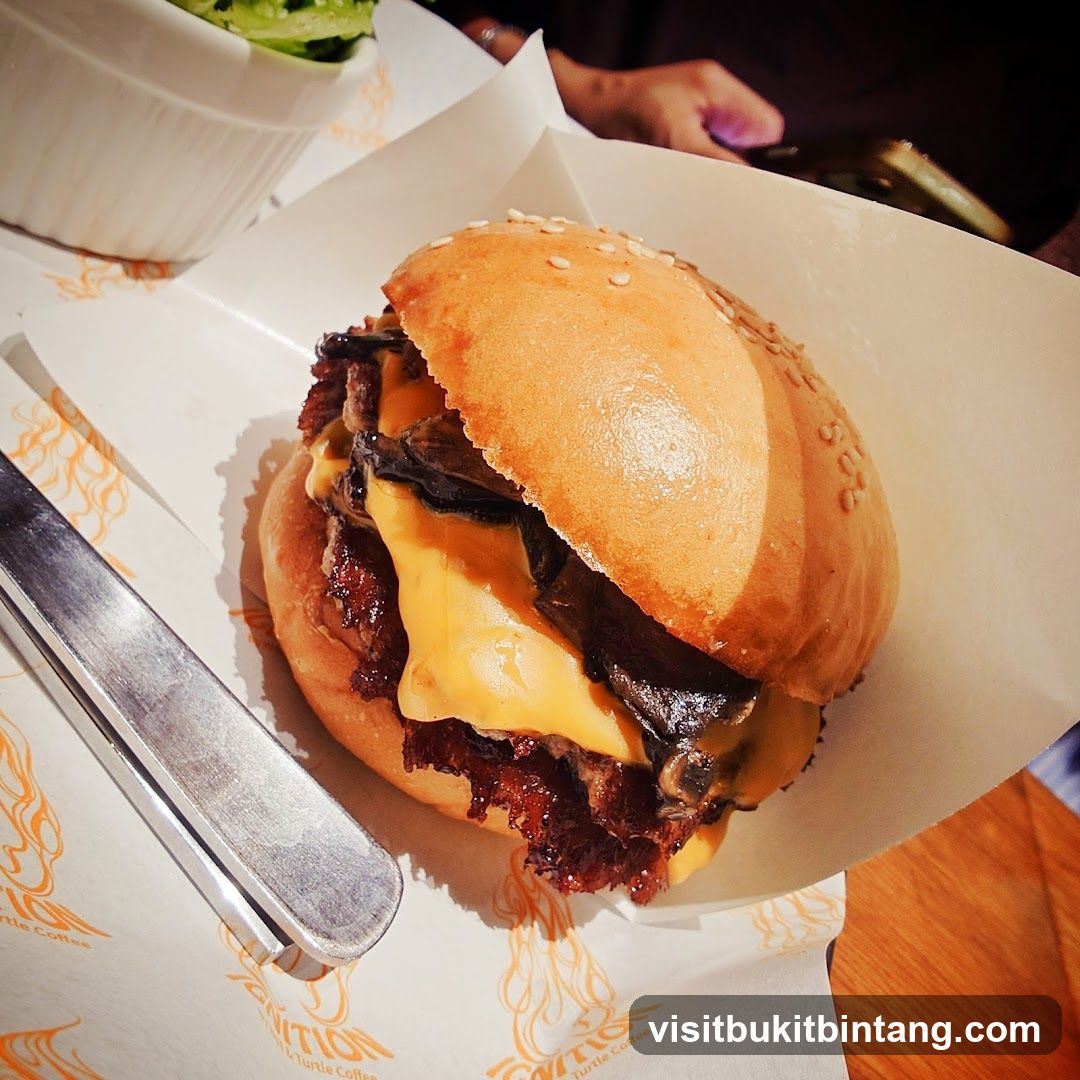 Cheeseburger with Mushrooms