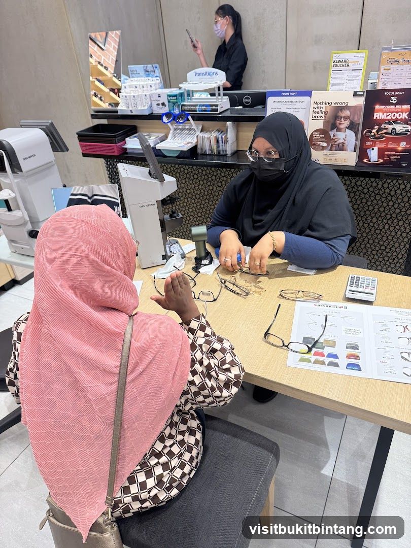 Optometrist Consultation