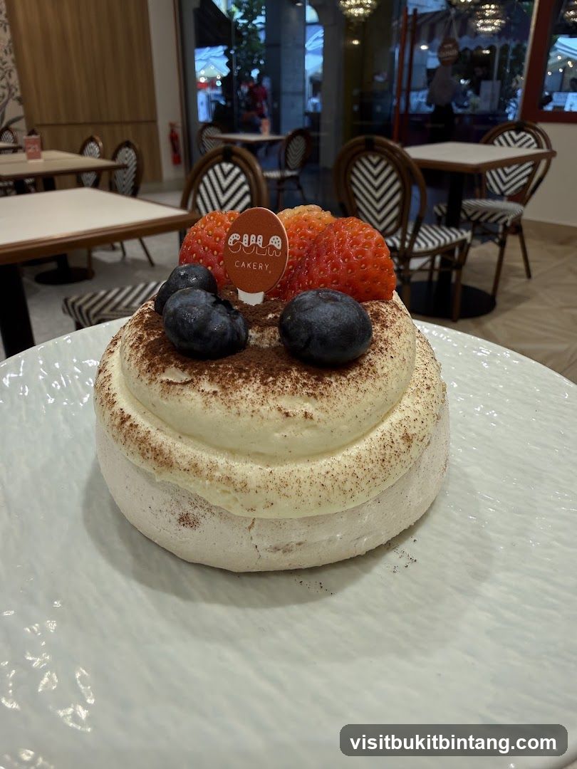Pavlova with Berries