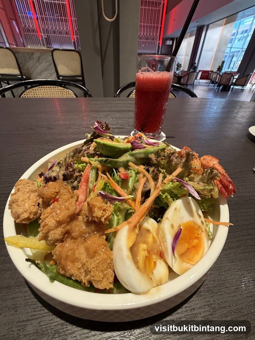 Salad with Fried Chicken and Shrimp