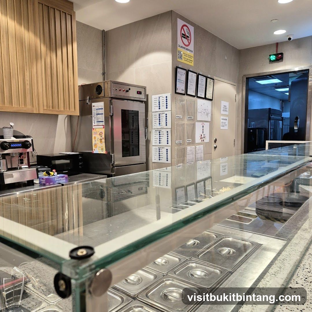 Restaurant Kitchen Counter