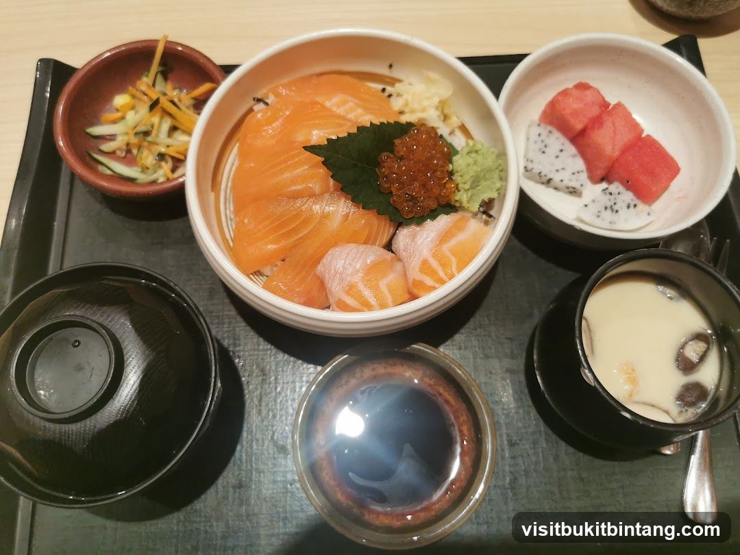 Salmon Donburi Set