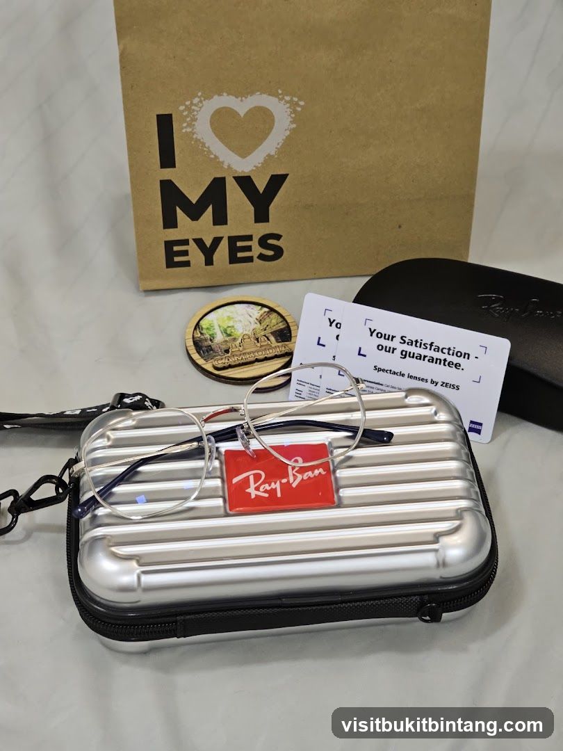 Eyewear Accessories