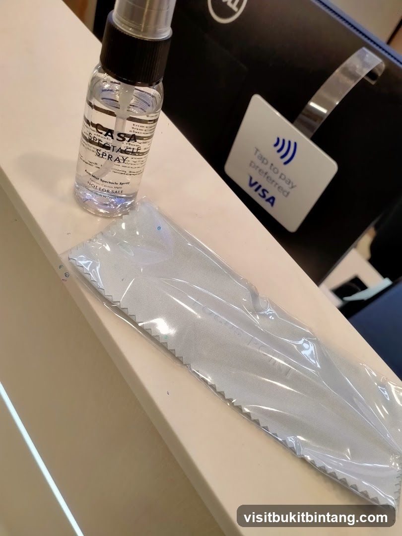 Spectacle Spray and Cleaning Cloth