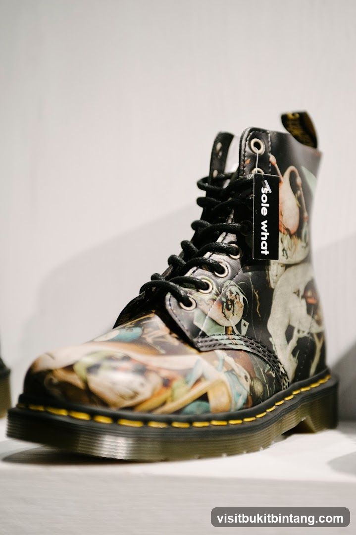 Dr. Martens Boot with Artistic Print