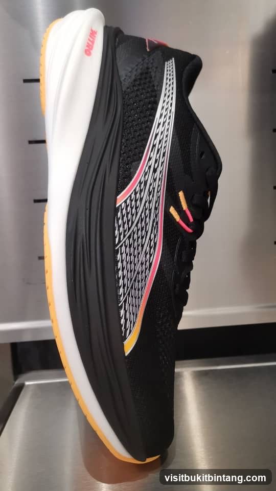 Running Shoe