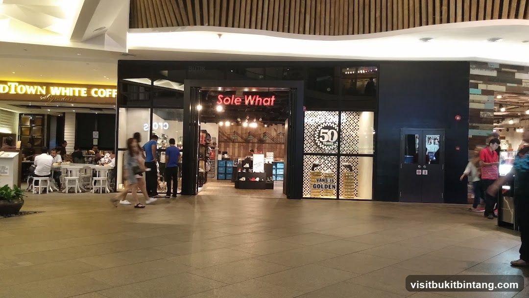 Sole What Storefront