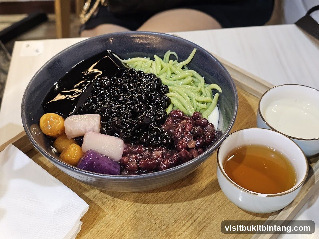 Dessert Bowl with Sides