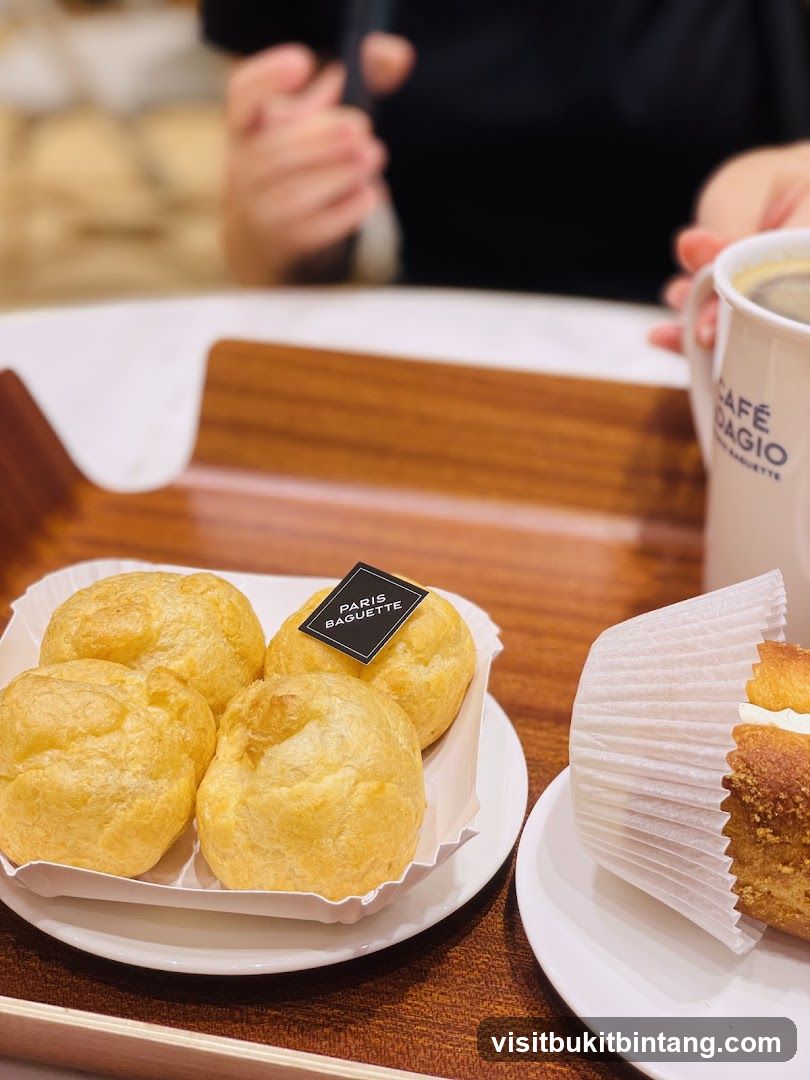 Paris Baguette Cream Puffs and Coffee