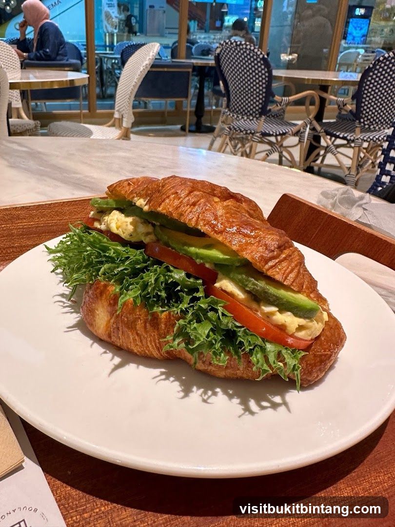 Croissant Sandwich