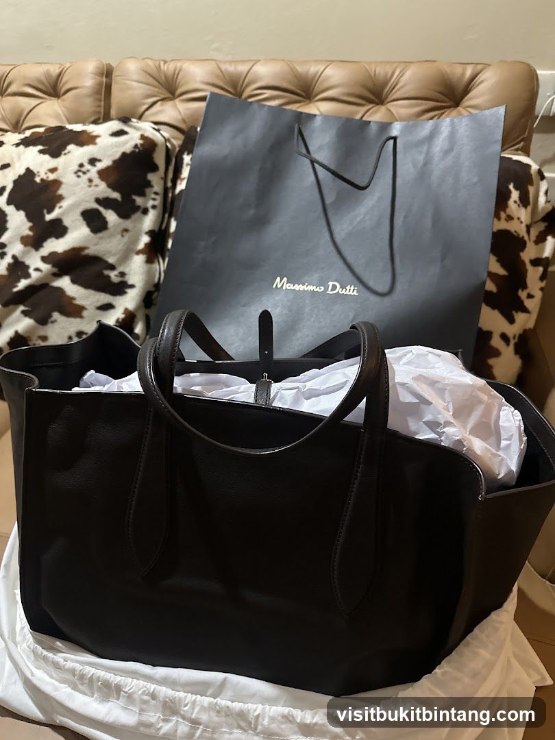 Massimo Dutti Shopping Bag and Tote