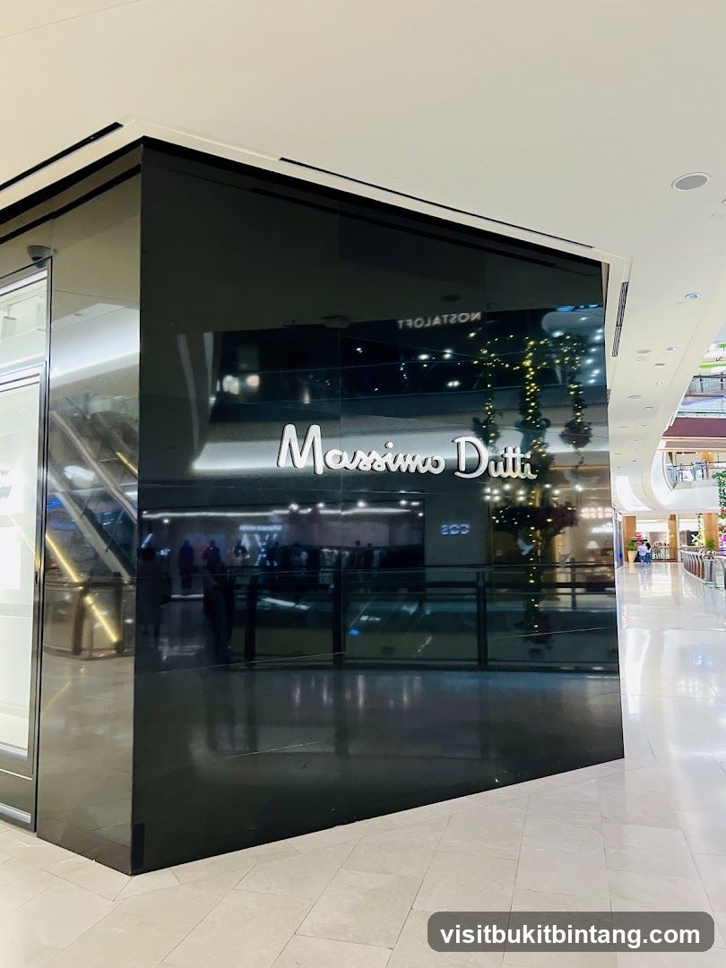 Massimo Dutti Storefront