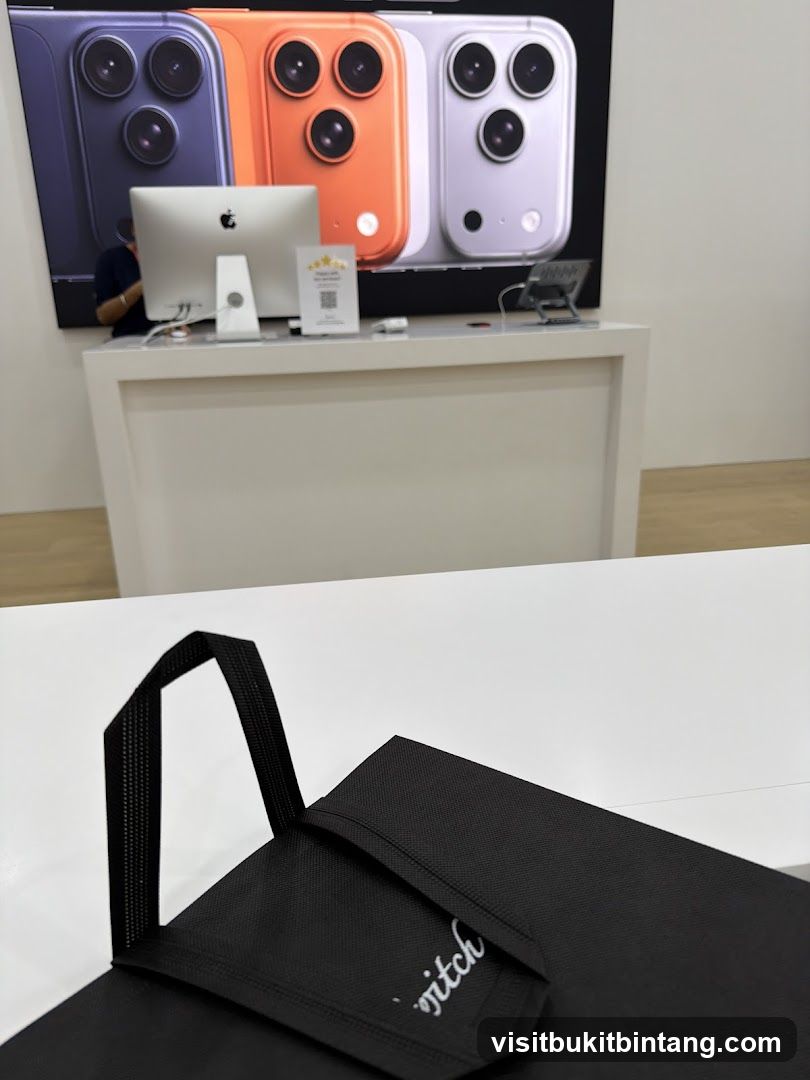Apple Store Display