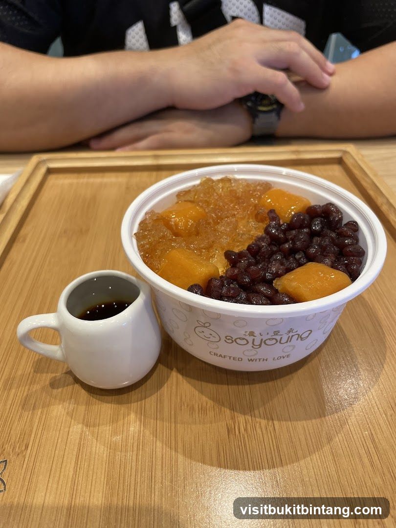 Dessert with Red Beans and Mango