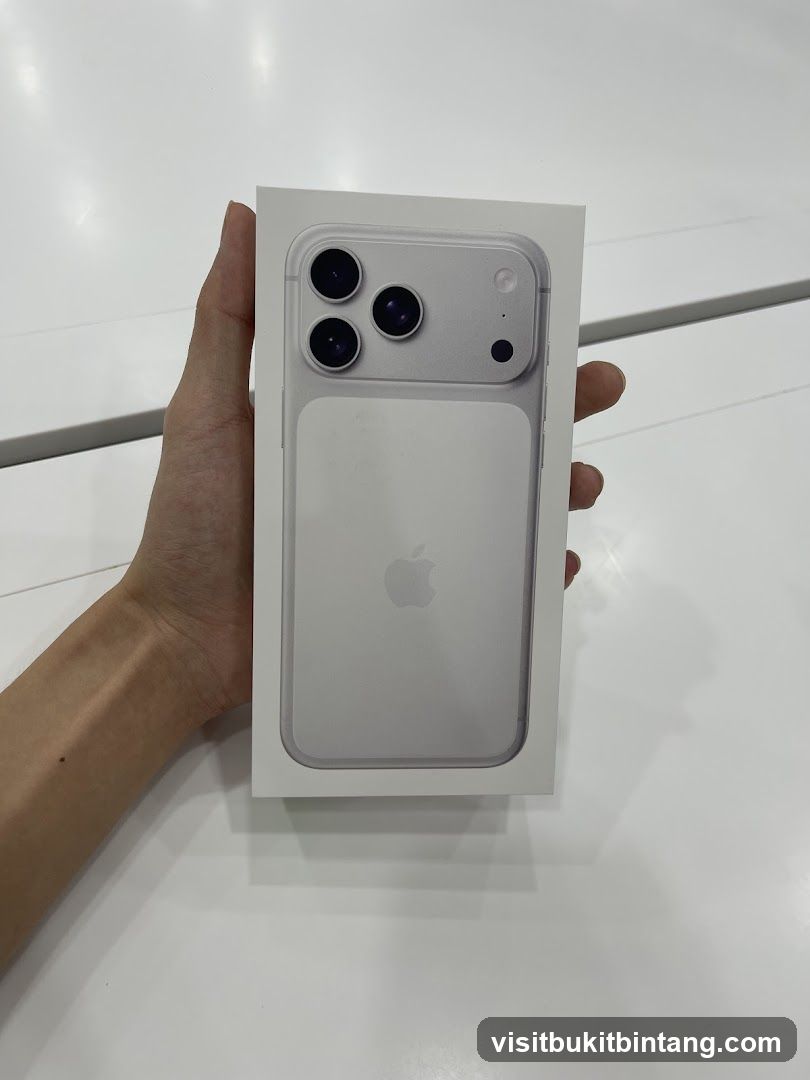 iPhone 14 Pro box
