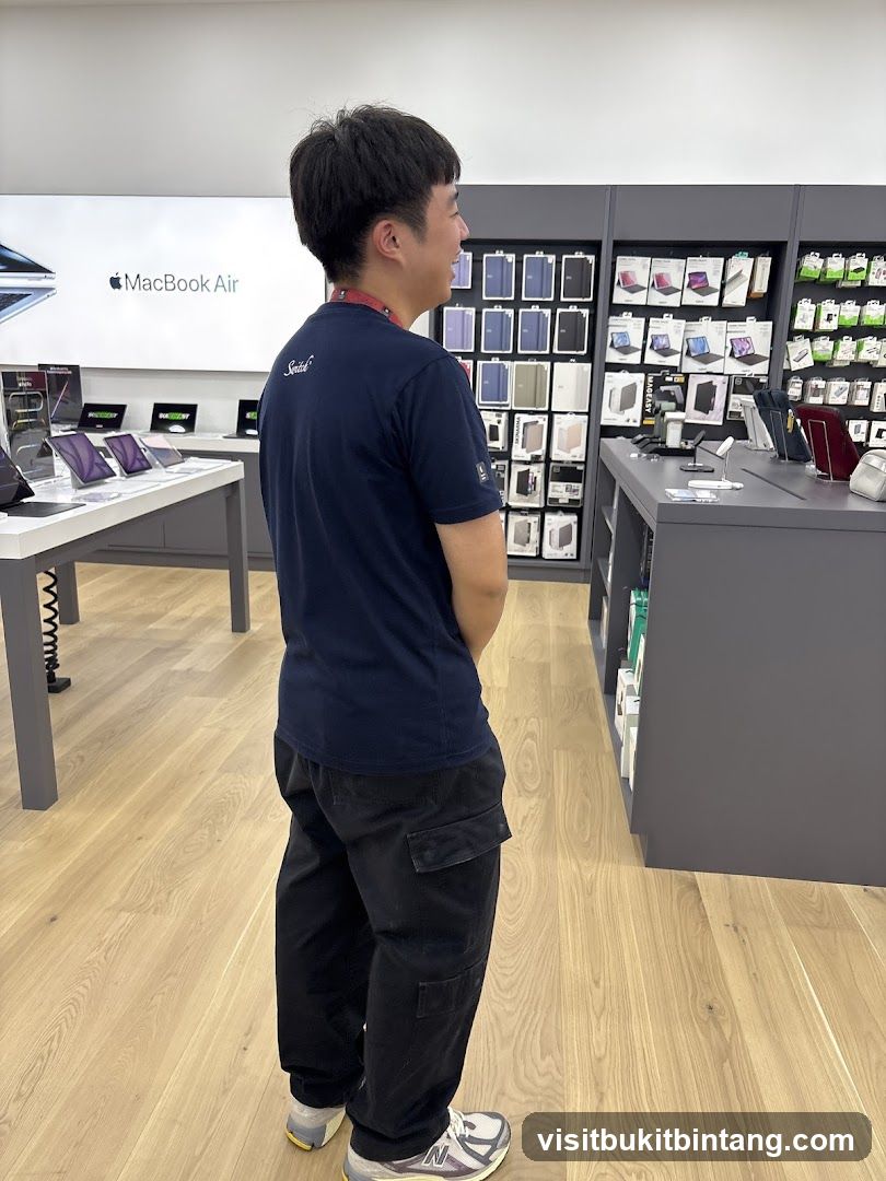 Apple Store Interior