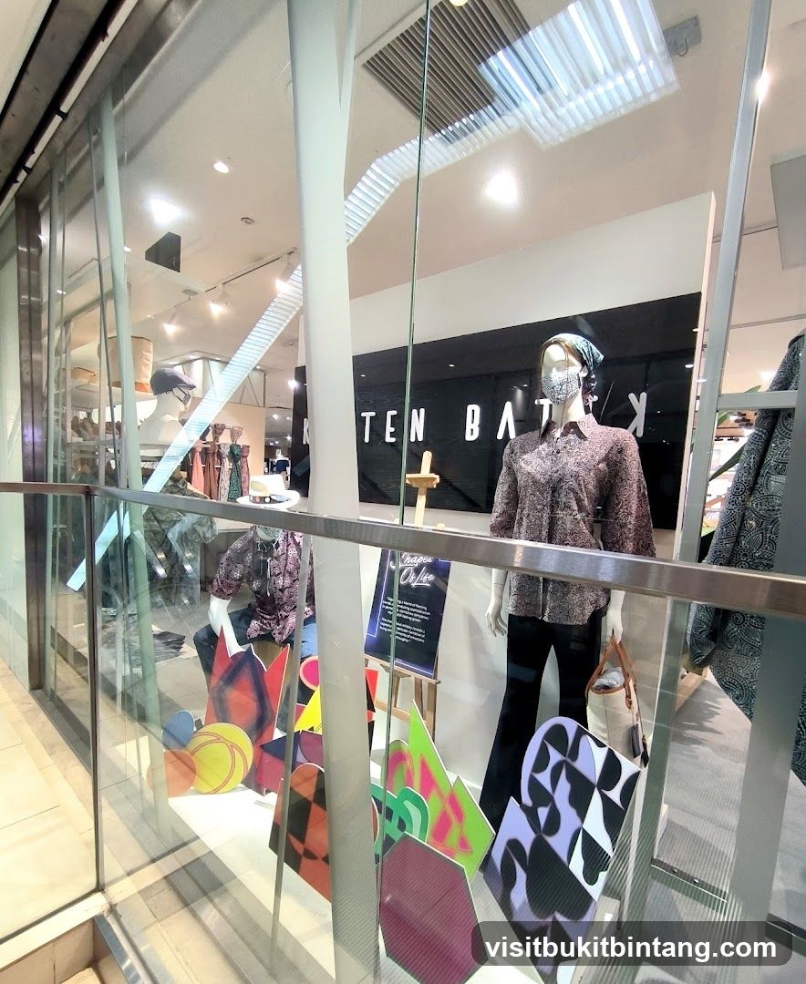 Kapten Batik Isetan The Gardens Mall