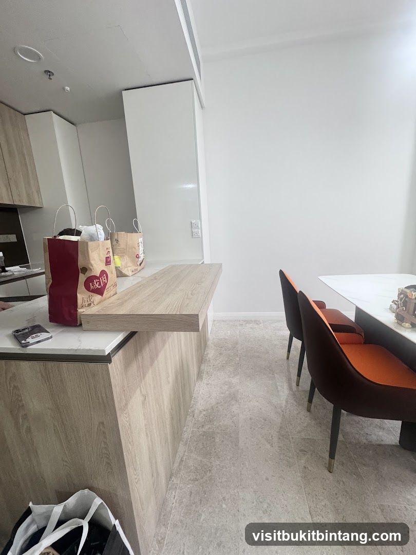 Modern Kitchen and Dining Area