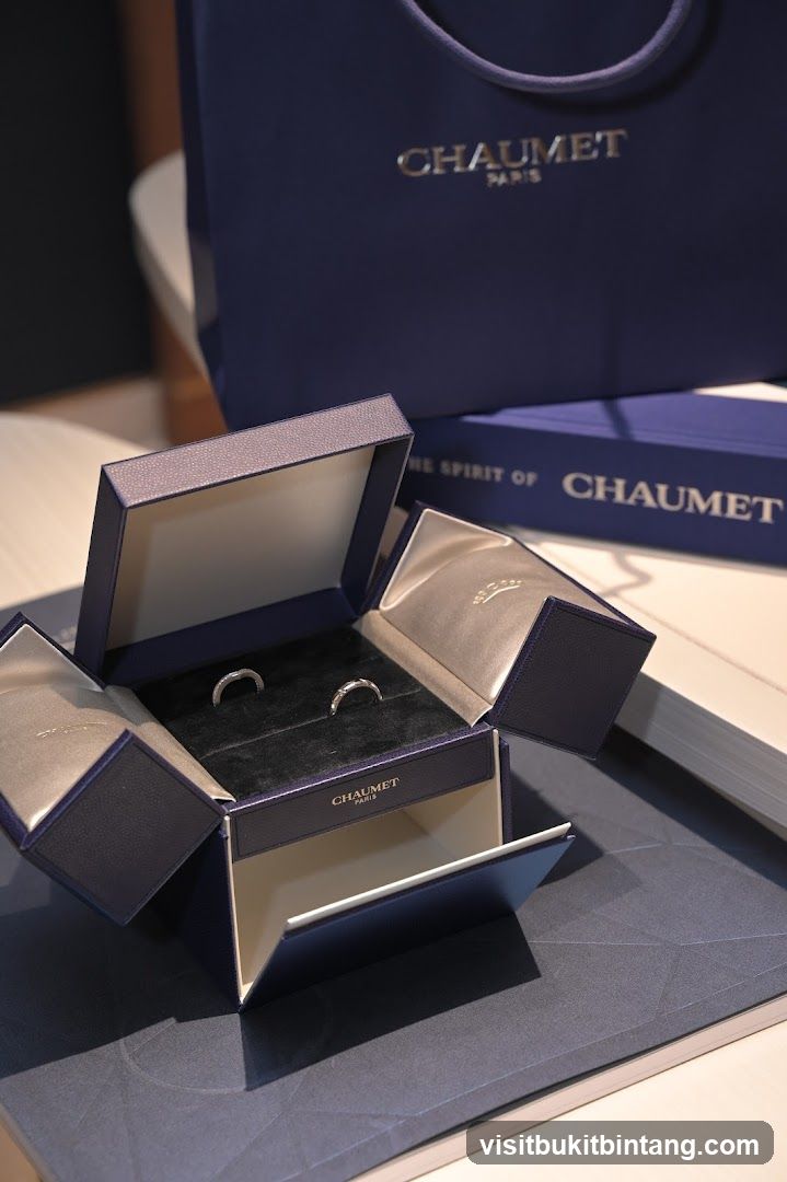 Chaumet ring box