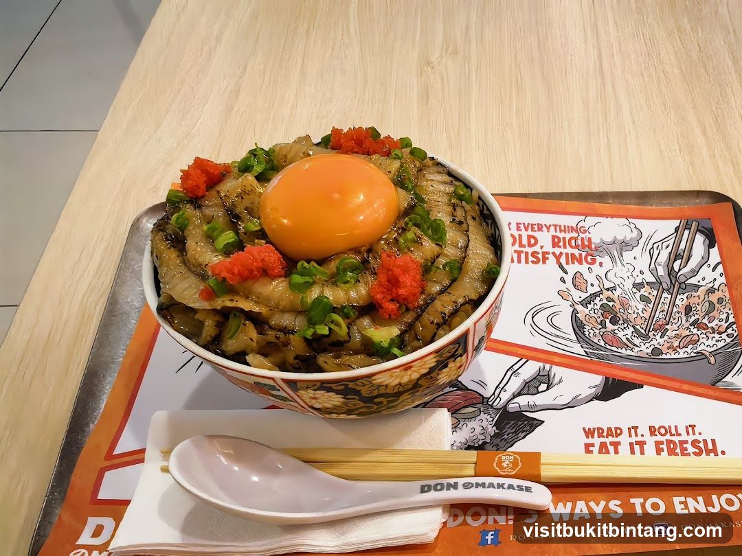 Donburi with Egg and Toppings