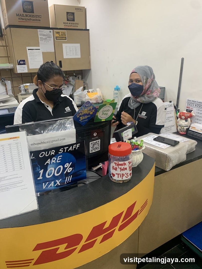 DHL Counter Interior