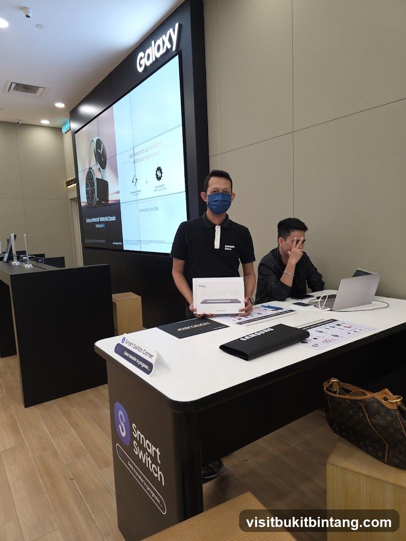 Samsung Galaxy Store Display