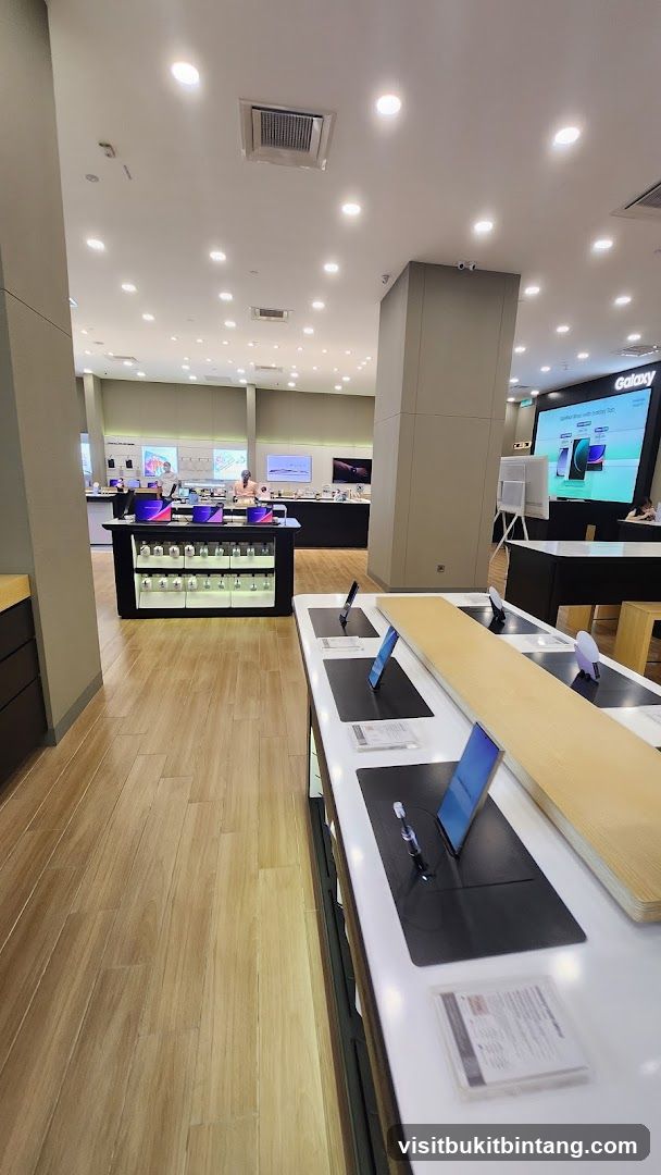 Electronics Store Display