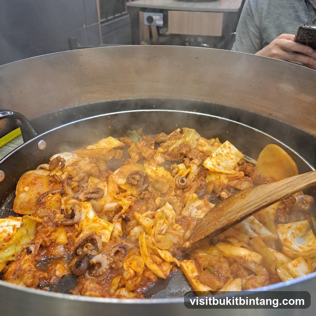 Stir-fried Octopus and Cabbage