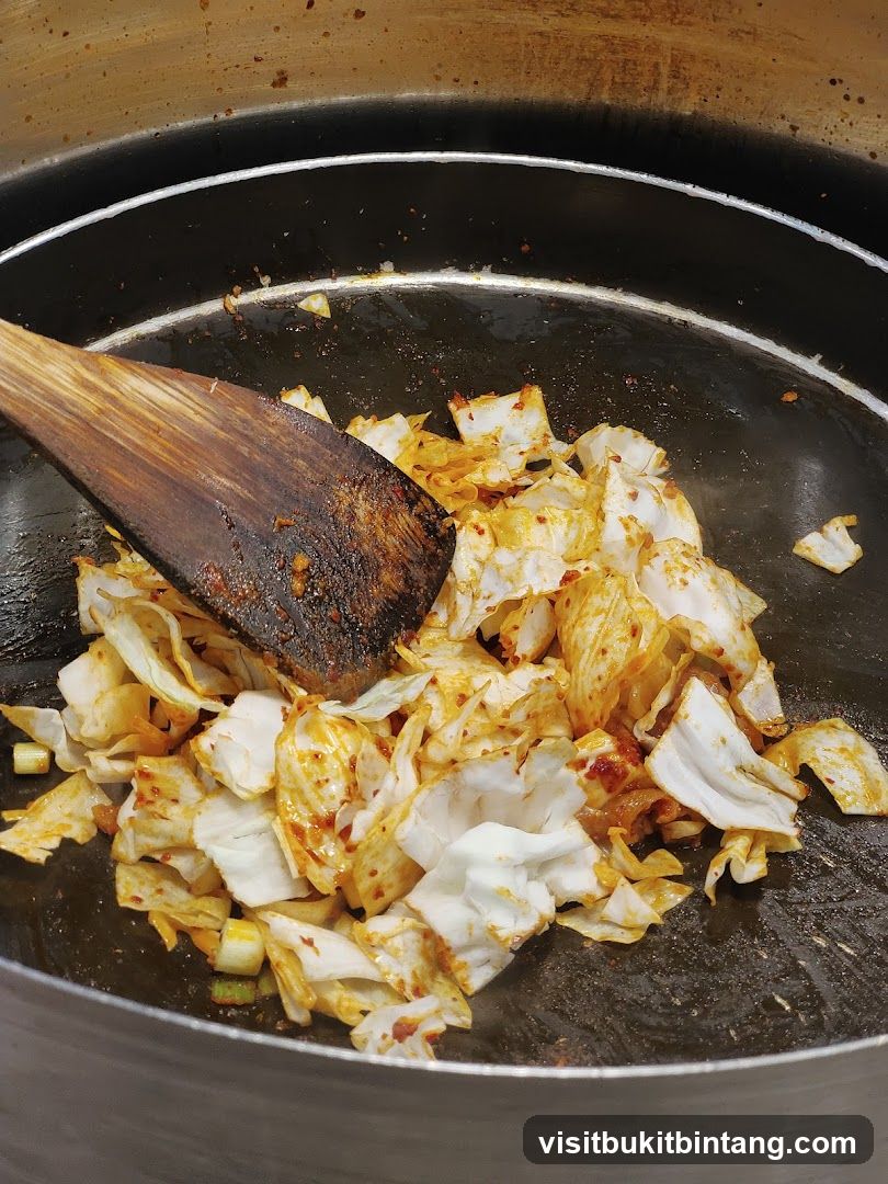 Stir-fried Cabbage