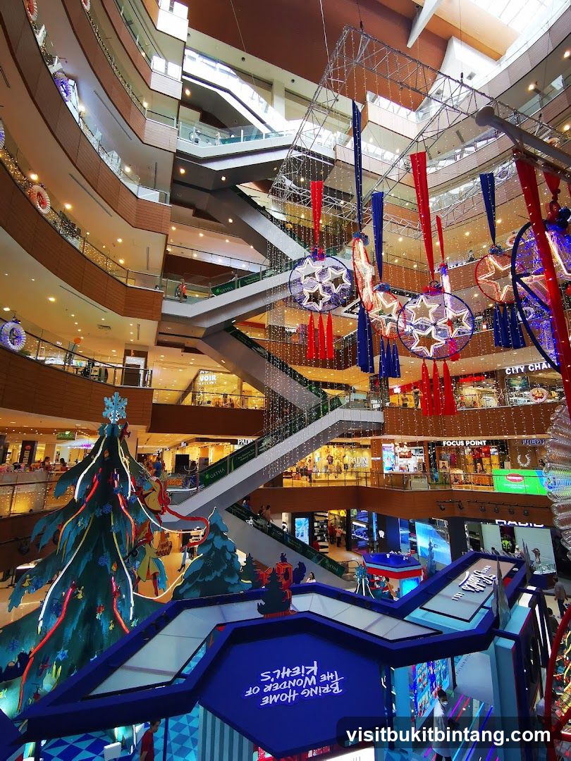 Christmas decorations in a shopping mall