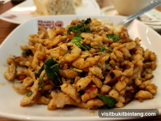 Stir-fried Chicken with Basil