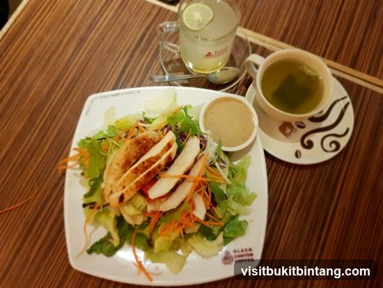 Chicken Salad with Drinks
