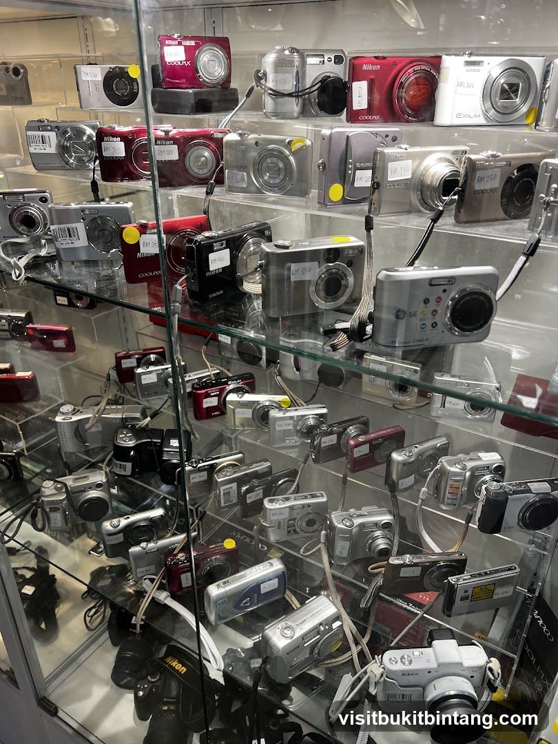 Display of Digital Cameras