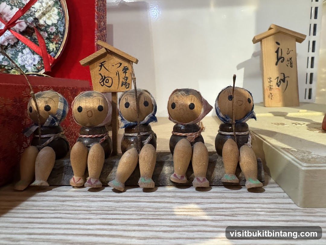 Japanese Kokeshi Dolls