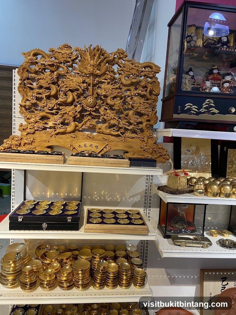Dragon carving and golden decorative items