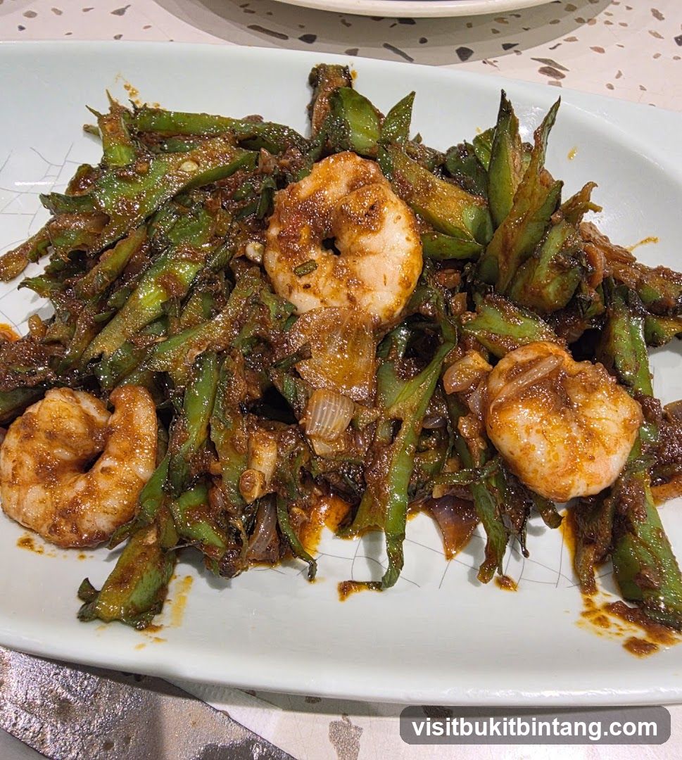Spicy Shrimp and Green Beans