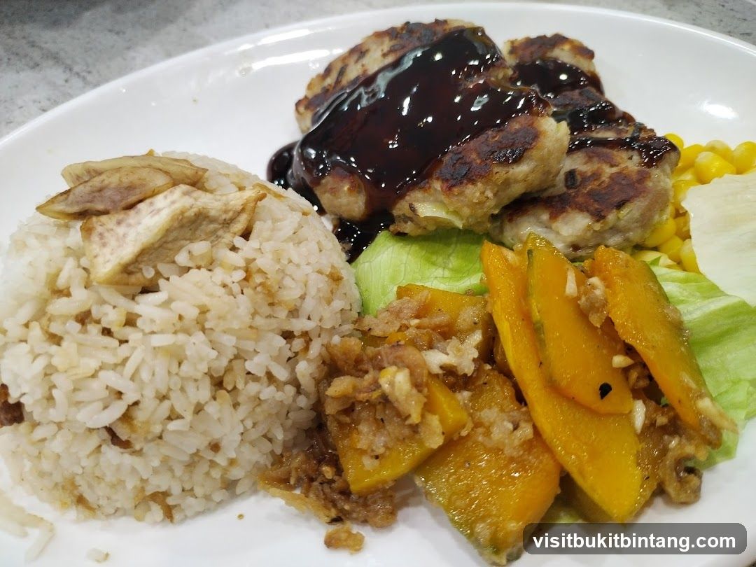 Pork Patties with Rice and Vegetables