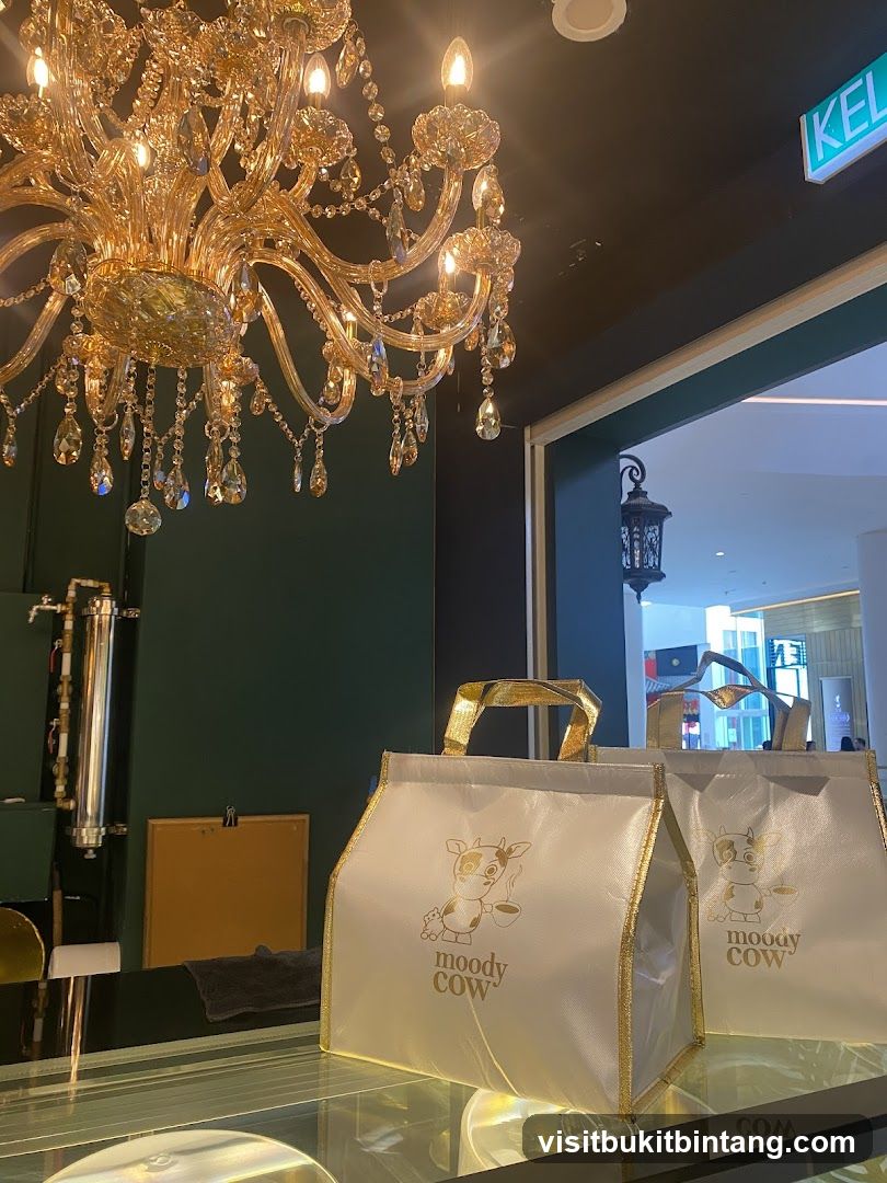 Moody Cow Takeaway Bags