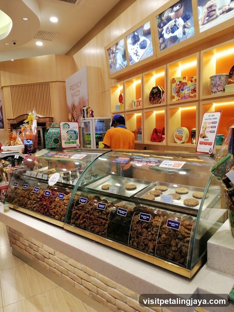 Bakery Interior Display