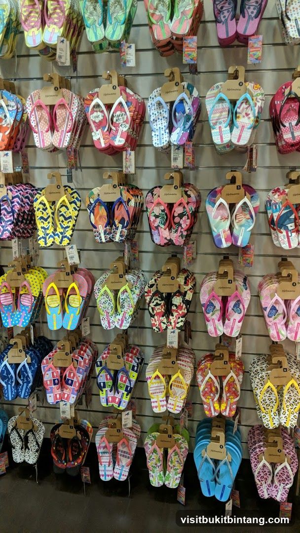 Flip-flops Display