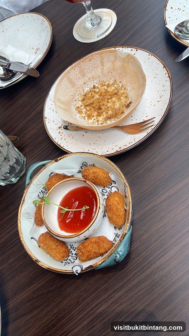 Appetizers and Dessert Dish