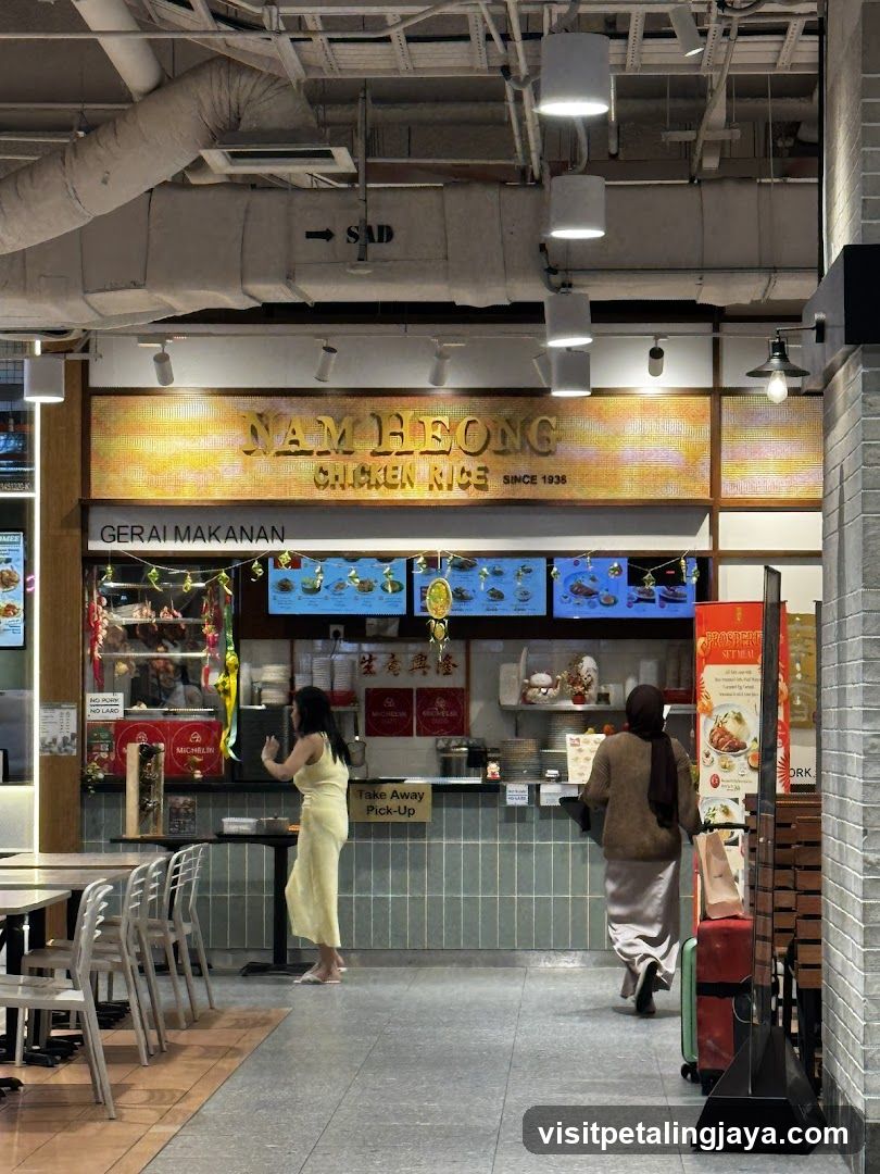 Nam Heong Chicken Rice Shop Interior