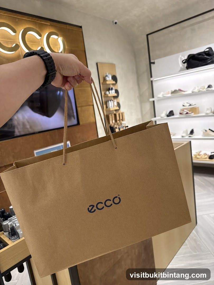 Shopping Bag with ECCO Logo